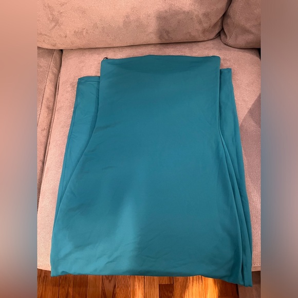 Aritizia Contour Maxi Tube Dress in Teal: Item number #118760 - Picture 2 of 5